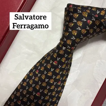 새상품급 살바토레 페라가모 넥타이 블랙 꽃무늬