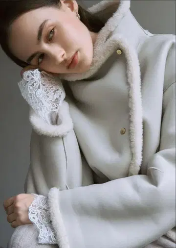 리버서블 무스탕 코트