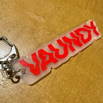 VAUNDY 로고 키링 빨간색