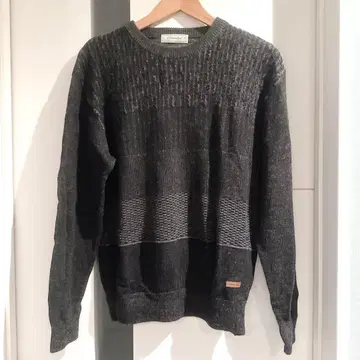새상품급 Golden Bear 다크 그레이 니트 스웨터 M