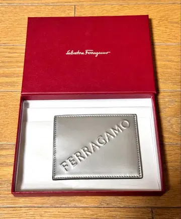 [새상품] Ferragamo 실버 카드 케이스