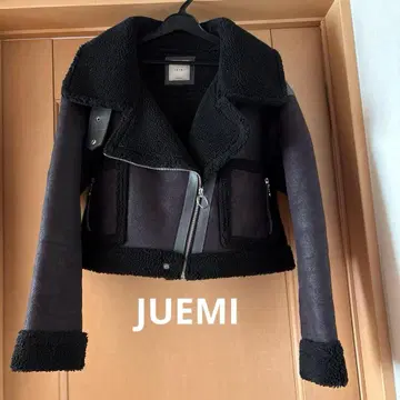 JUEMI 인조 가죽 x 보아 숏 자켓 점퍼