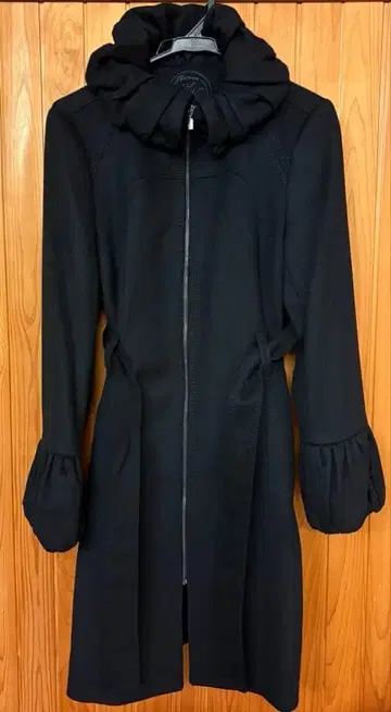 새상품급 ZARA WOMAN 울 코트 블랙