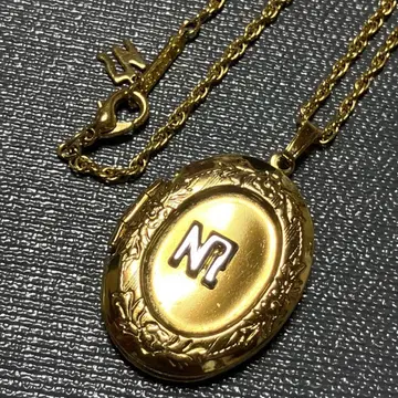 Nina Ricci 니나리치 로켓 펜던트 목걸이 골드