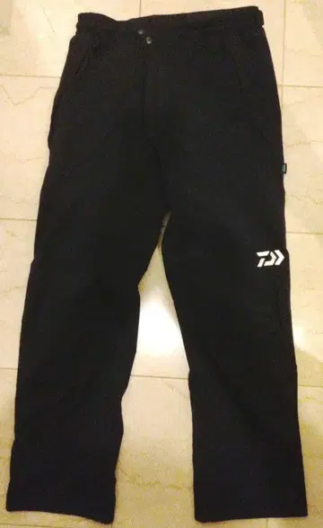 다이와 주말 특가 레인MAX 낚시용 바지 M 사이즈 블랙