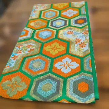 화려한 육각형 패턴 후쿠로 오비