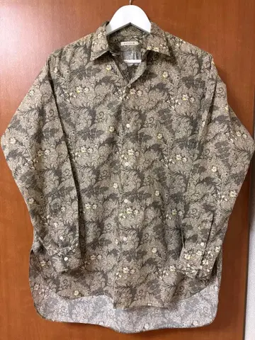 HEUGN 꽃무늬 긴팔 셔츠 브라운 계열