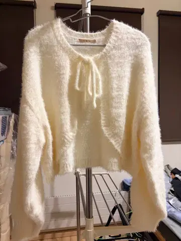 ems 아이보리 니트 가디건