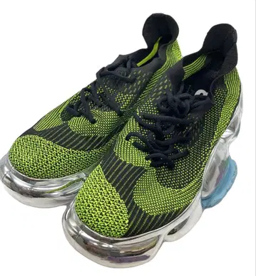 Grounds 스니커즈