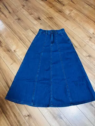 허그유 데님 스커트 데님 롱 스커트 시착만 한 상품