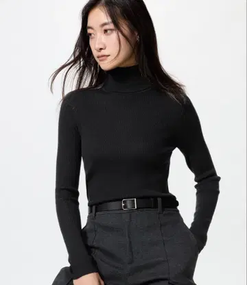 UNIQLO 메리노 리브 터틀넥 스웨터 2점