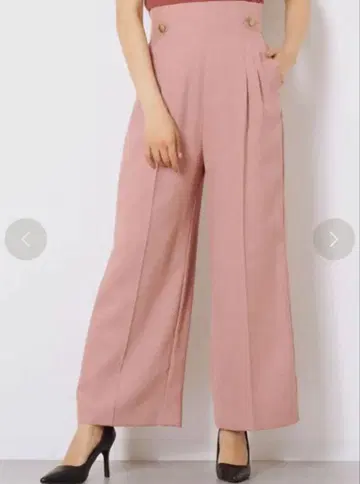 JUSGLITTY 핑크 와이드 팬츠 골드 버튼 포함