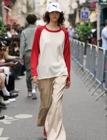 sulvam 래글런 T 니트