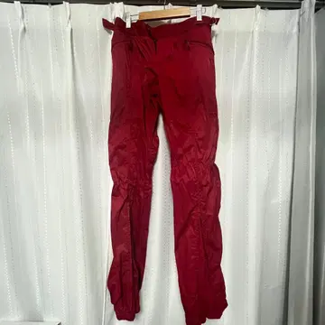 빨간색 나일론 플레어 로우라이즈 팬츠 dada osaka