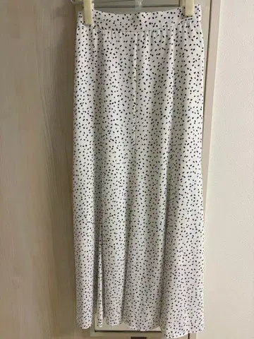 러브티크 봉봉 스퀘어 도트 머메이드 스커트