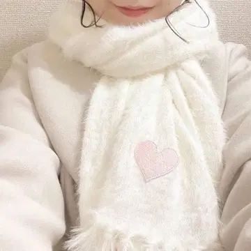 epine 에피네 로고 머플러 화이트 핑크 와펜 프린지