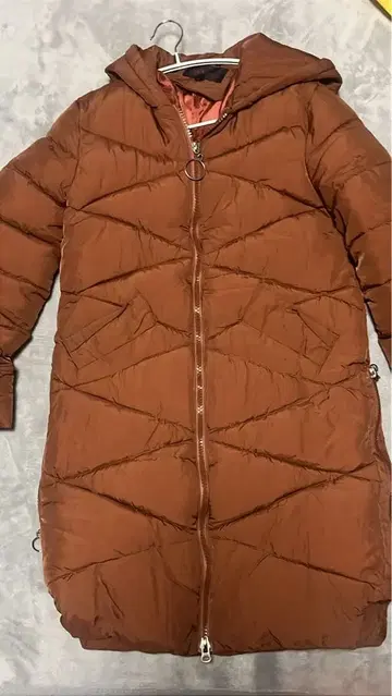 브라운 롱 다운 자켓 후드 부착