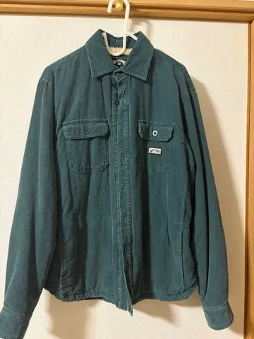 빌라봉 다크 그린 버튼업 셔츠