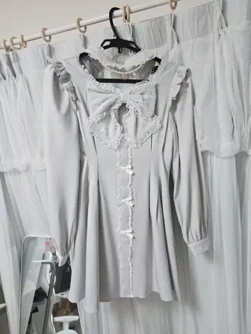 로지타 데콜테 참 포함 빅 리본 원피스 히메 스타일 지뢰계 양산형