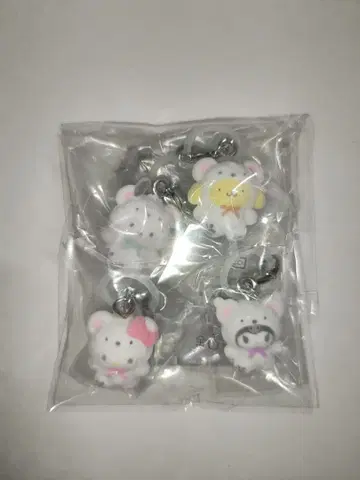 산리오 포근포근 스노우 메지루시 액세서리 4개