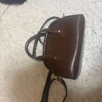 브라운 핸드백 탈부착 가능 스트랩 포함