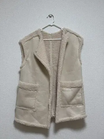 베이지 플리스 베스트 2포켓