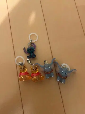 덤보 푸우 스티치 마커 액세서리