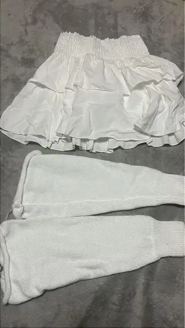 화이트 미니 스커트 세트, 시즈니룩 코디용