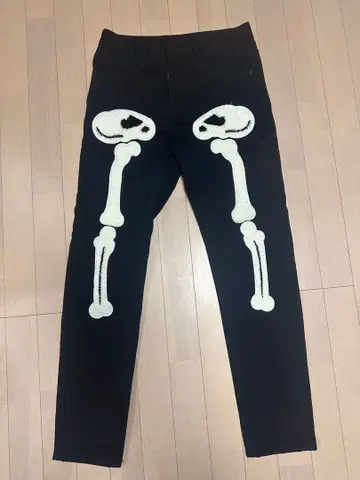 뼈 모티브 자수 데님 팬츠 스트릿 Y2K