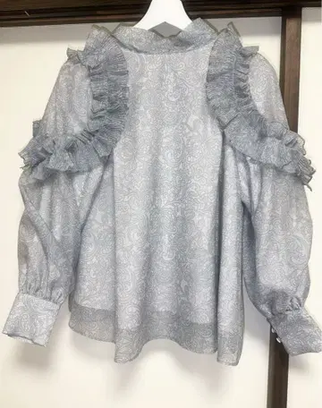 새상품! 스나이델 프릴 리본 포함 시스루 셔츠