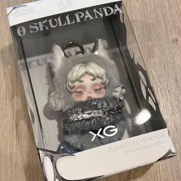 [ 당일 발송 ] SKULLPANDA x XG 콜라보 봉제 인형 펜던트