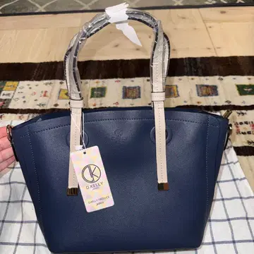 D.KELLY 네이비 핸드백 중형