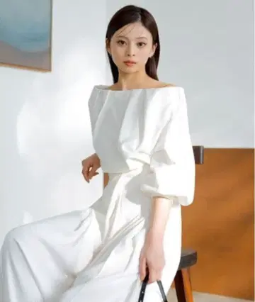 [ SNIDEL ] 오프숄더 턱 맨투맨 ( wht )