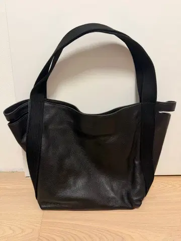 잔니 키아리니 아시아 토트백