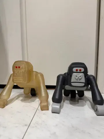 초기 XLARGE 동물형 피규어 세트 클리어 골드 블랙