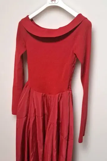 [ 새상품급 ] SNIDEL 원피스 티셔츠 오프숄더 스나이델