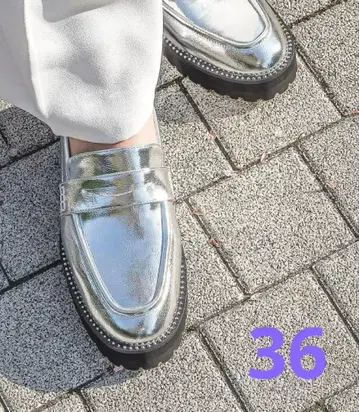 [ Daniella&GEMMA 실버 로퍼 통굽 스터드 레인 대응