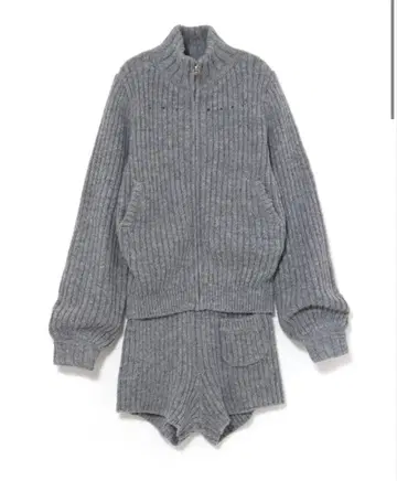 andmary 메리 로고 니트 세트 업 그레이