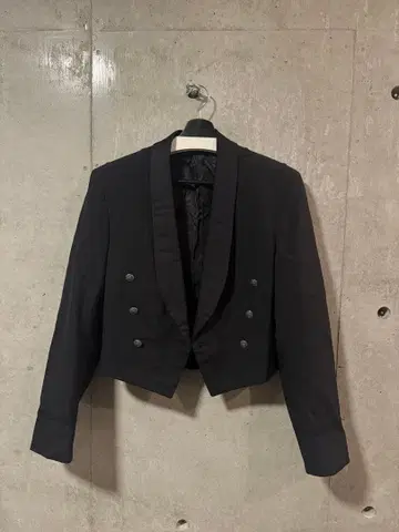 숏 기장 리메이크 정장 자켓