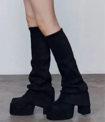 EMODA 루즈 플레어 커버 핏 부츠