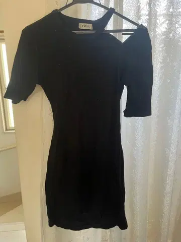 EVRIS 에브리스 원숄더 등 트임 원피스