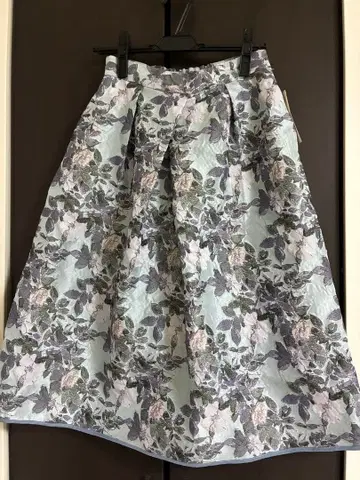 index 꽃무늬 플레어 스커트 블루 계열