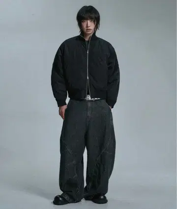 MOO 하이넥 크롭 봄버 자켓 - 블랙 MUSINSA