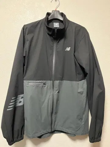 뉴발란스 러닝 저리 우븐 자켓