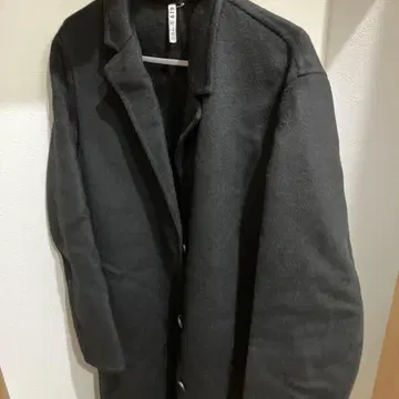 블랙 체스터 코트 L 사이즈 유니클로