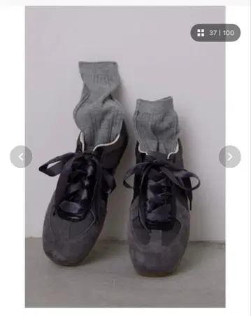 un/neu 새틴 레이스업 스니커즈