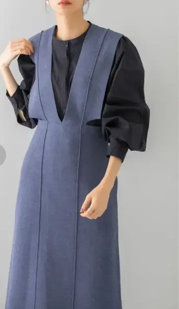 KBF [ WEB/일부 매장 한정판 ] 롱 니트 오버롤 스커트