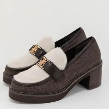 RANDA 모노그램 벨트 볼륨 로퍼