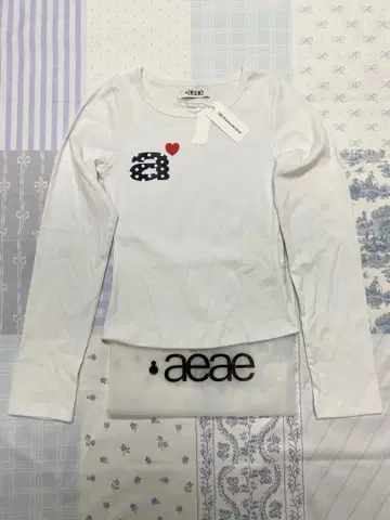 aeae 화이트 긴팔T셔츠 폴카 도트 프린트
