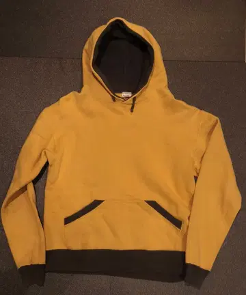 AKOM 인디언 헤드 후드티